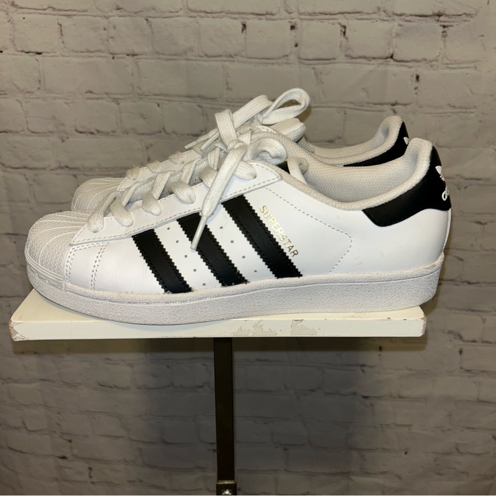 Adidas Superstar sneakers size 7
